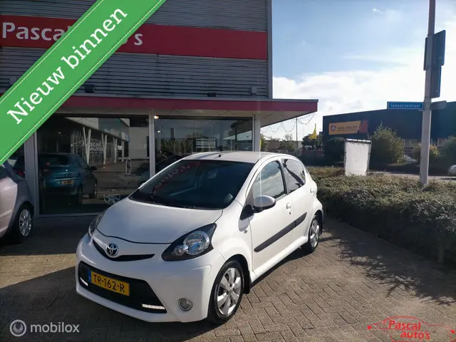Toyota Aygo 1.0 VVT-i airco lm velgen apk 2014 Benzine