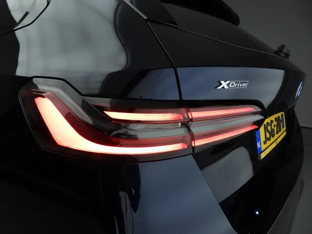 BMW 5 Serie Touring 550e xDrive 2026 Hybride Benzine 43