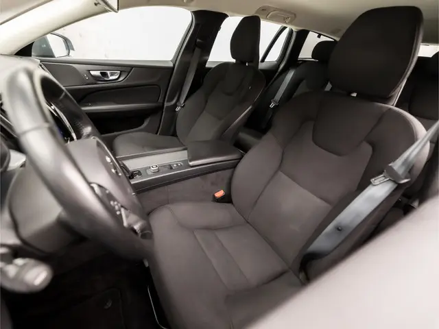 Volvo V60 2.0 B3 Sport 2020 Hybride Benzine 14