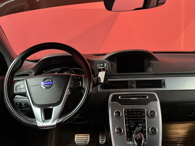 Volvo V70 2.0 D4 Summum 2015 Diesel 4