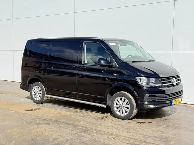 Volkswagen Transporter 2.0 TDI 150PK 2019 Diesel 4