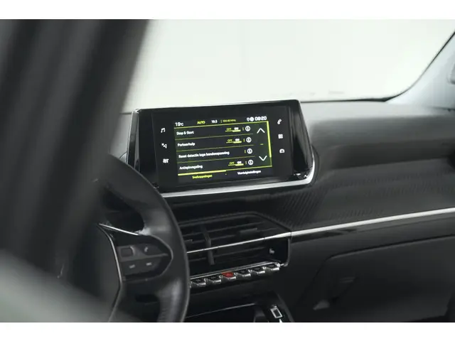 Peugeot 2008 PureTech 130 Allure 2020 Benzine 52