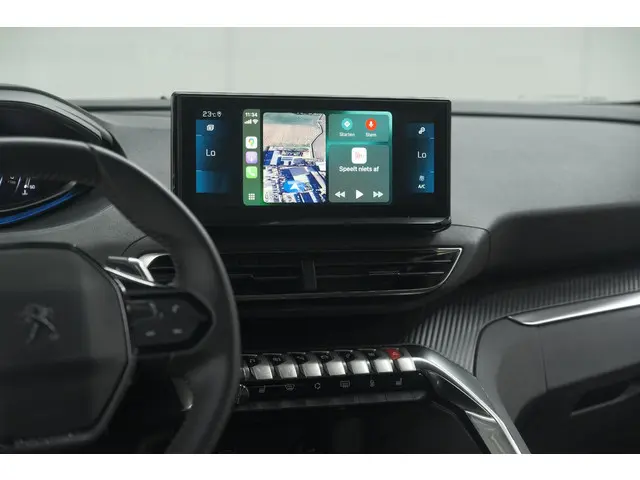 Peugeot 5008 PureTech 130 EAT8 Active Pack 2023 Benzine 57