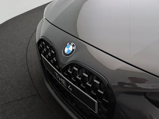 BMW 4 Serie 420i Cabrio 2025 Benzine 7