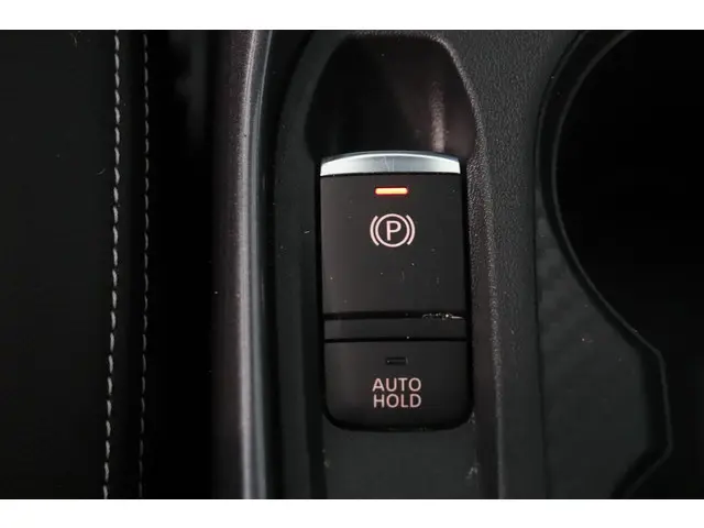 Nissan Juke 1.6 Hybrid Tekna 2023 Hybride Benzine 25