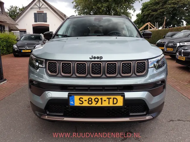 Jeep Compass 2