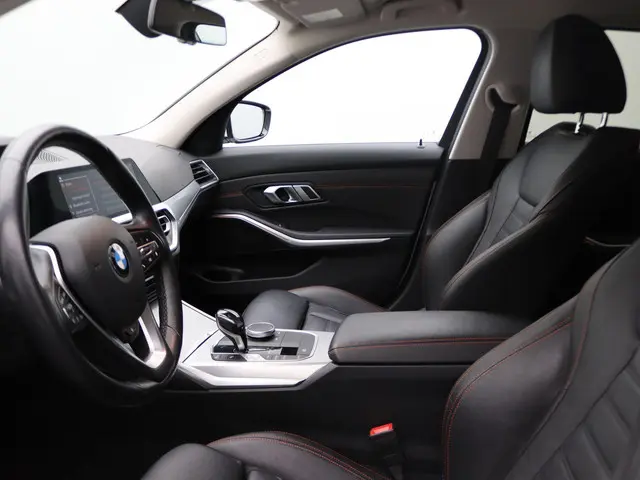 BMW 3 Serie Sedan 320d xDrive 2021 Diesel 10