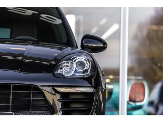 Porsche Macan 2.0 2018 Benzine 18