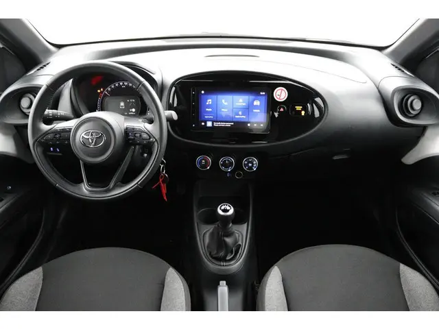 Toyota Aygo X 1.0 VVT-i MT Play 2024 Benzine 4