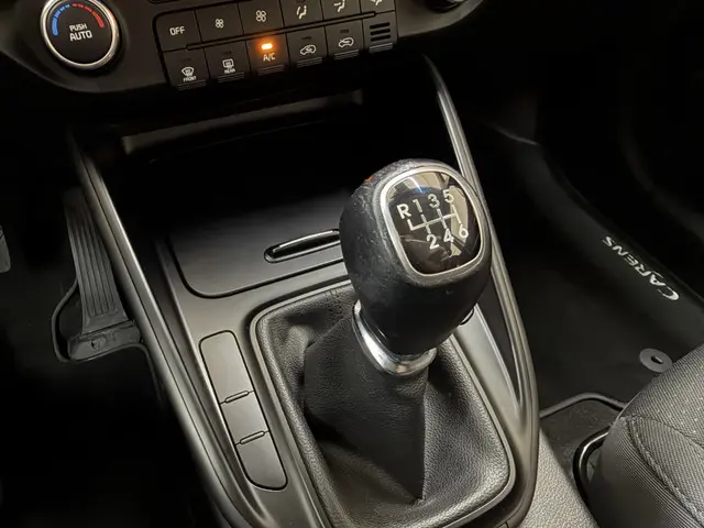 Kia Carens 1.6 GDi ComfortLine, 135Pk, 2015, 2015 Benzine 26