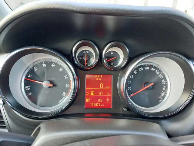 Opel Zafira Tourer 1.4 Design Edition 7p. 2014 Benzine 17