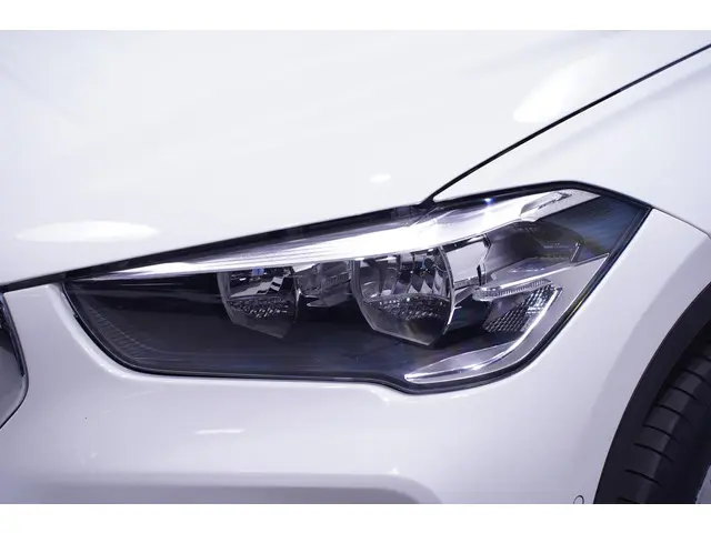 BMW X1 sDrive18i Edition 2019 Benzine 13