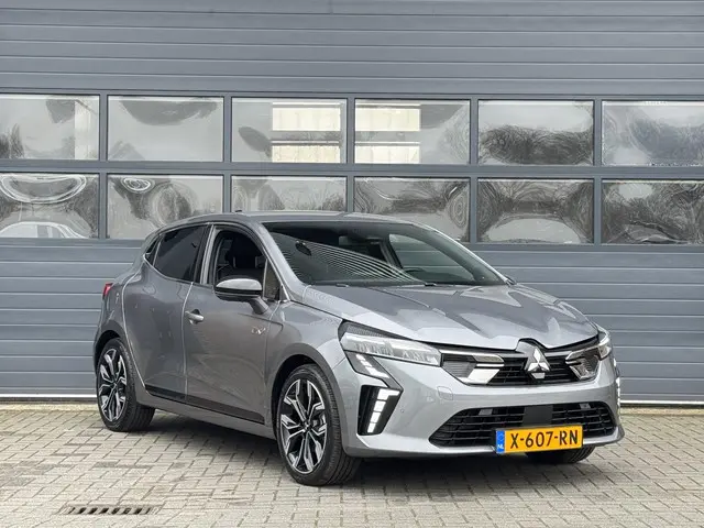 Mitsubishi Colt 1.6 HEV INSTYLE 2024 Hybride Benzine 16