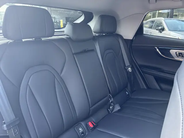 Omoda 5 Premium 61 kWh 2025 Elektrisch 15