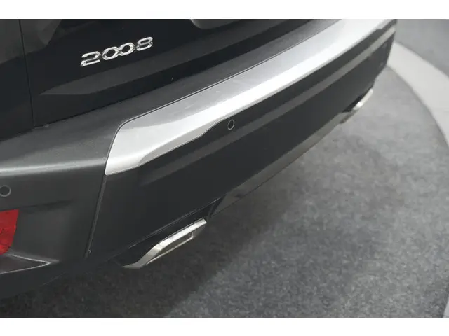 Peugeot 2008 PureTech 130 EAT8 Active Pack 2023 Benzine 21