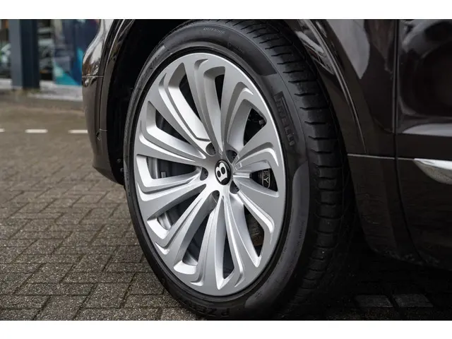 Bentley Bentayga 3.0 V6 Hybrid 2022 Hybride Benzine 10