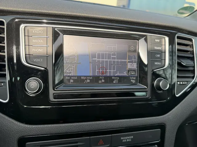 Volkswagen Golf Sportsvan 1.4 TSI Highline 2014 Benzine 19