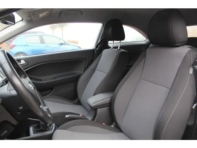 Hyundai i20 Coupé 1.0 T-GDI Comfort 2016 Benzine 6