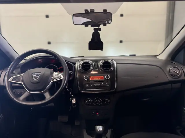 Dacia Sandero 0.9 TCe Laureate 2017 Benzine 12