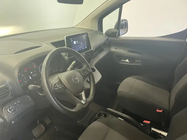 Opel Combo 130pk L1H1 2023 Diesel 42