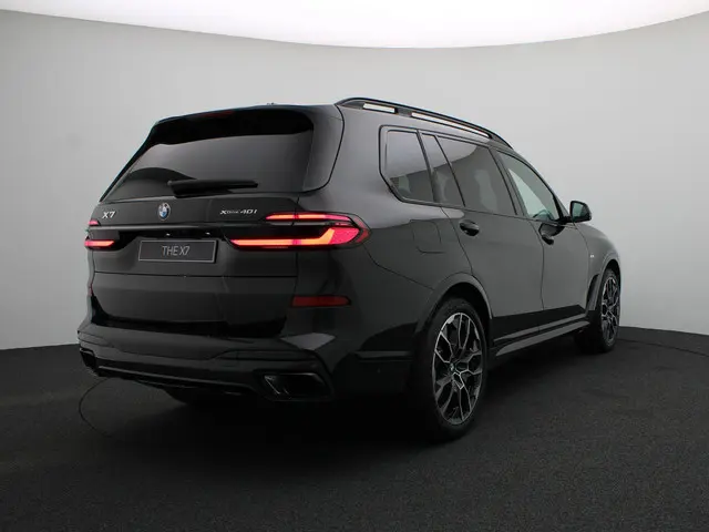 BMW X7 xDrive40i 2026 Benzine 2