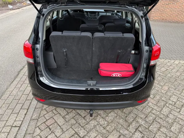 Kia Carens 2.0 GDi First Edition 7 pers 2013 Benzine 3