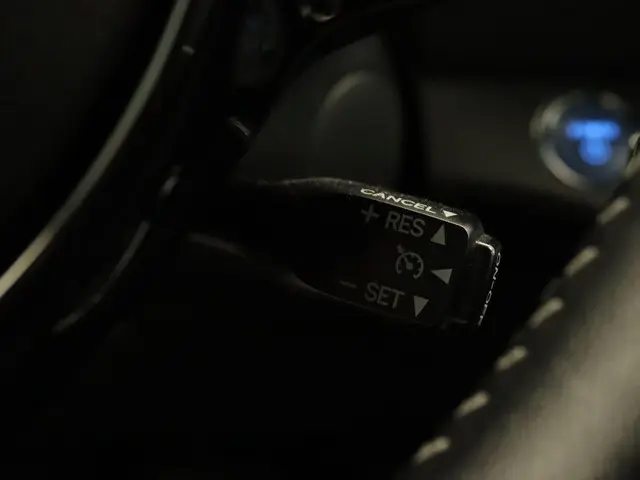 Toyota Yaris 1.5 Hybrid Business 2017 Benzine 28