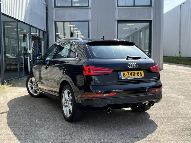 Audi Q3 2.0 TFSI quattro Sport Pro Line S 2015 Benzine 10