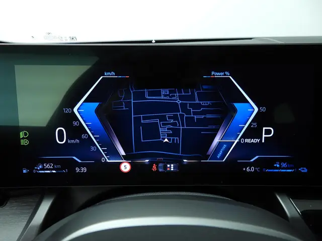 BMW 5 Serie Touring 530e 2024 Hybride Benzine 12