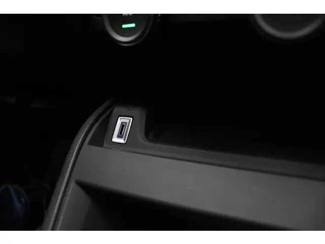 Citroën ë-C4 Feel Pack 50 kWh 2023 Elektrisch 28
