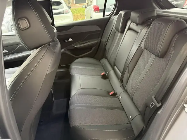 Peugeot 308 1.2T 130pk Allure Pack 2023 Benzine 10