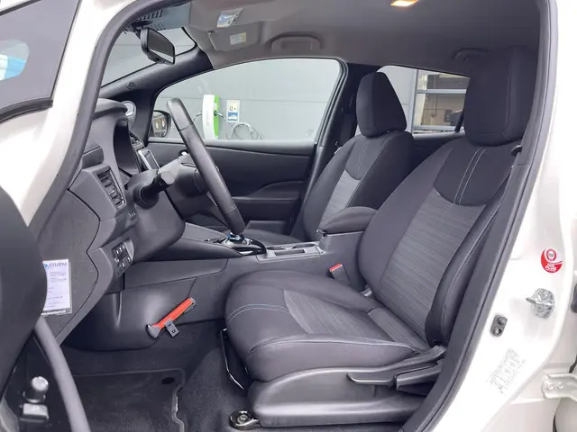 Nissan Leaf N-Connecta 40 kWh 2020 Elektrisch 9