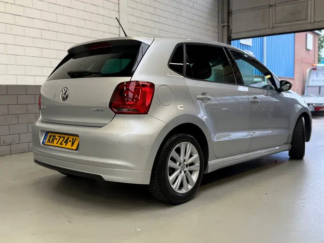 Volkswagen Polo 2