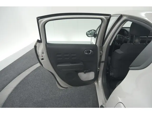Citroën C3 PureTech 82 C-Series 2022 Benzine 56