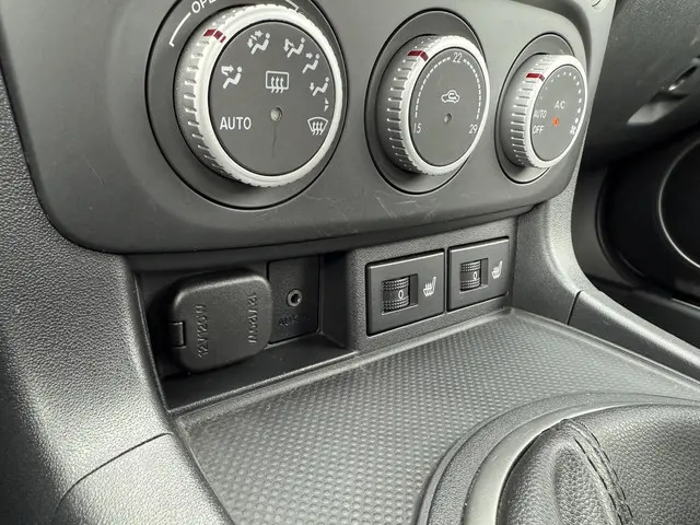 Mazda MX-5 1.8 Kaminari 2012 Benzine 16