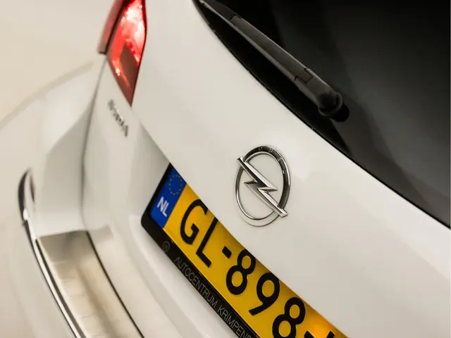 Opel Astra Sports Tourer 1.4 Turbo Blitz 2015 Benzine 23