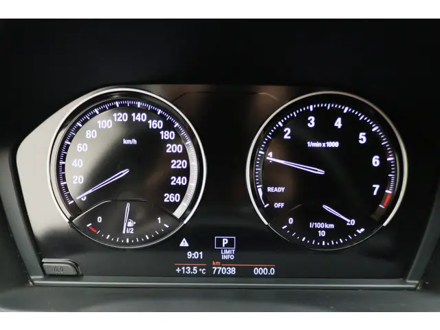 BMW X1 sDrive18i Executive Automaat 2020 Benzine 4