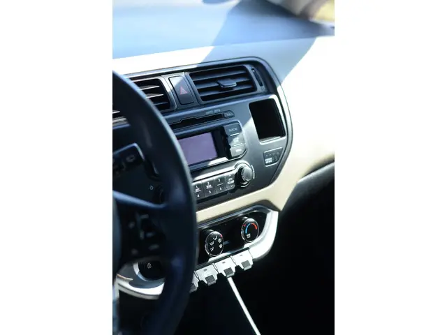 Peugeot 108 1.0 e-VTi Envy 2016 Benzine 12