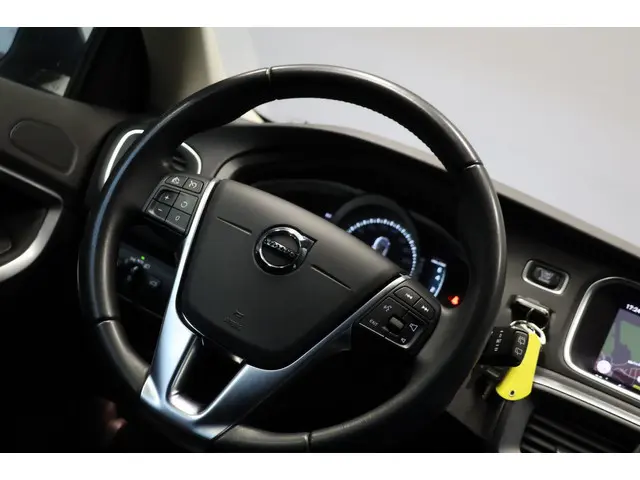 Volvo V40 1.5 T2 Polar+ |AUT|Stoelverwarming| 2020 Benzine 7
