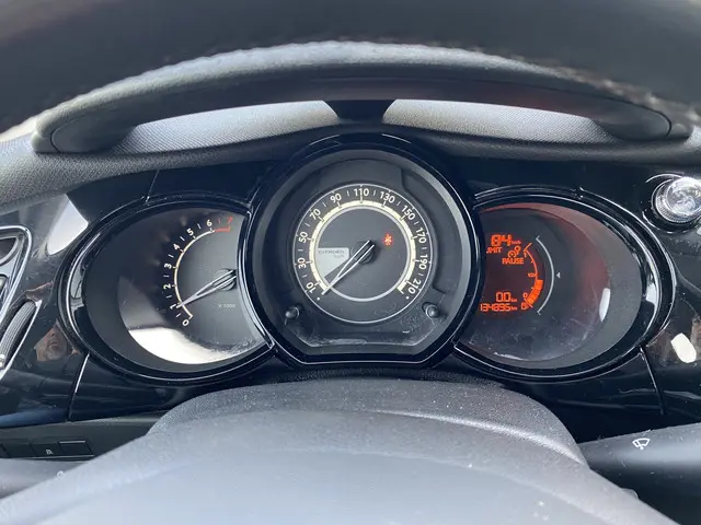 Citroën C3 1.2 PureTech Collection 2016 Benzine 18