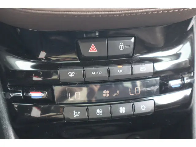 Peugeot 2008 1.6 VTi Féline 2013 Benzine 27