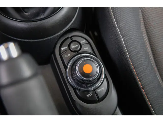 MINI One Mini 1.5 Business Edition 2020 Benzine 20