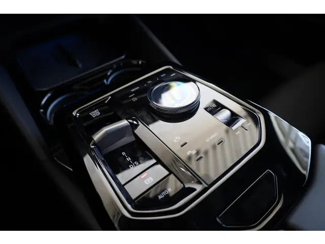 BMW 5 Serie Touring 530e 2024 Hybride Benzine 20