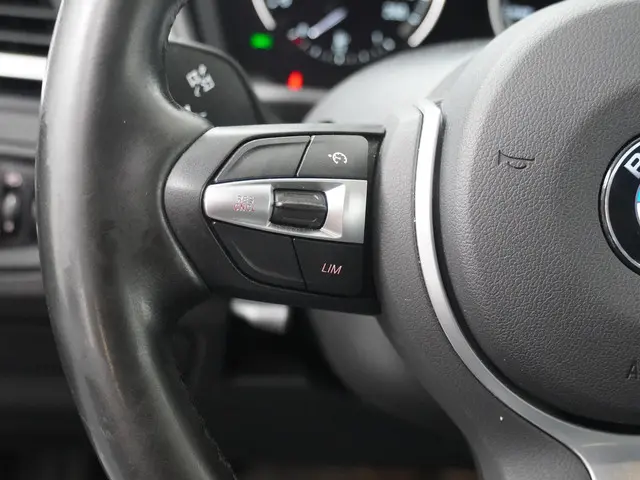 BMW X1 sDrive20i VDL Nedcar Edition 2020 Benzine 19