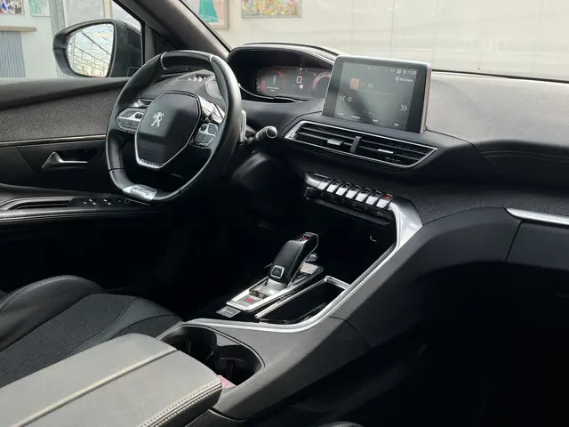 Peugeot 5008 PureTech 130 GT-Line 2019 Benzine 35