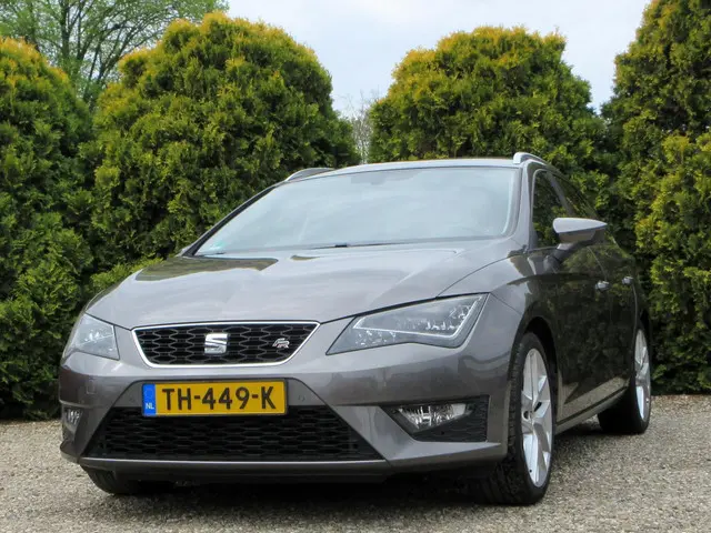 SEAT Leon ST 1.4 Eco TSI FR *Navi*ECC* 2014 Benzine 4