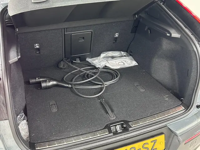 Volvo C40 Recharge Plus 69 kWh 2024 Elektrisch 9