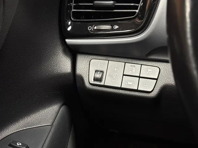 Kia Stonic 1.0 T-GDi Executive Sport 2019 Benzine 23