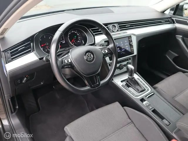 Volkswagen Passat Variant 1.6 TDI Highline 2018 Diesel 13