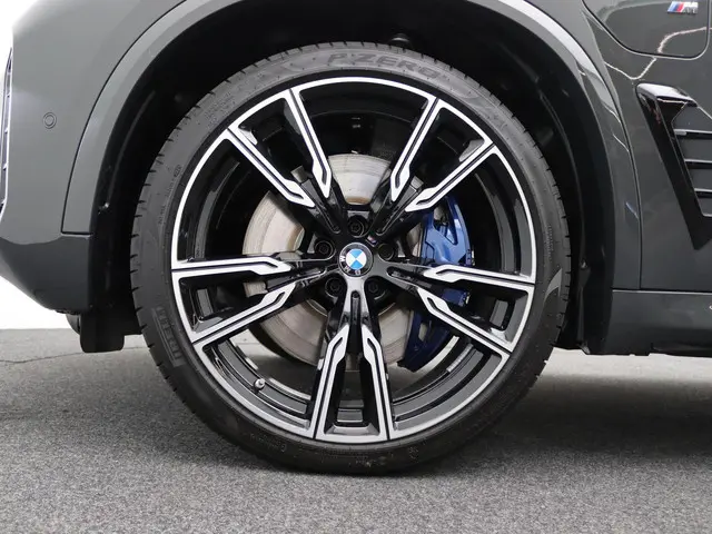 BMW X5 xDrive50e 2025 Hybride Benzine 6